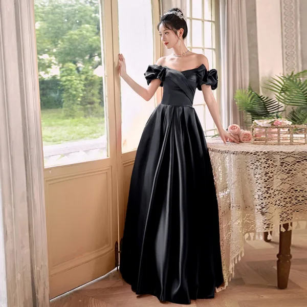Audrey Hepburn Style Black Satin Prom Dresses 2025 A-Line / Princess Off-The-Shoulder Short Sleeve Backless Floor-Length / Long Prom Formal Dresses