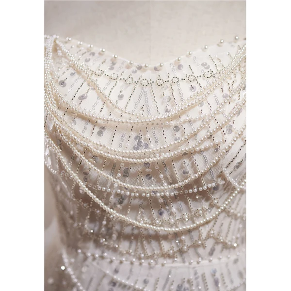 Sexy Glitzernden Weiß Perlenstickerei Perle Pailletten Abendkleider 2023 Meerjungfrau Bandeau Ärmellos Rückenfreies Schleife Sweep / Pinsel Zug Abend