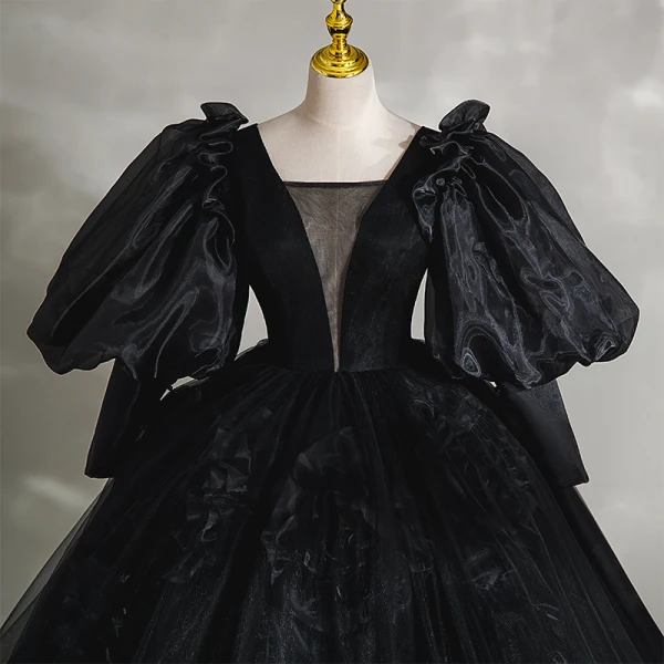 Audrey Hepburn Style Black Evening Party Evening Dresses 2023 Ball Gown Square Neckline Puffy 1/2 Sleeves Backless Court Train Formal Dresses