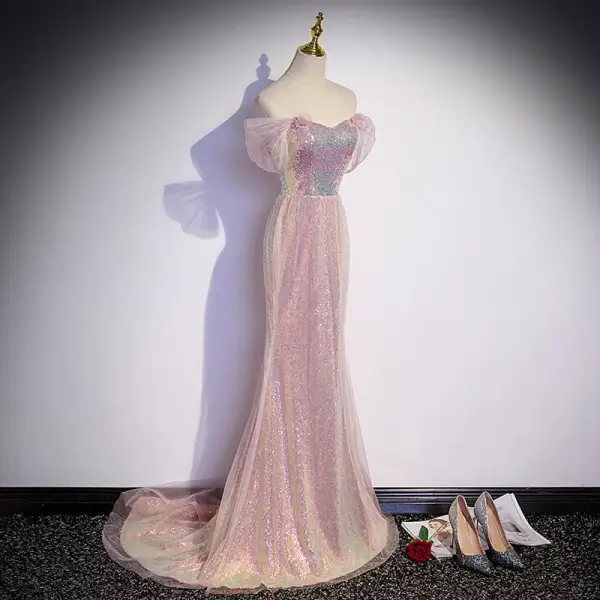 Sexy Rougissant Rose Paillettes Robe De Soirée 2022 Trompette / Sirène Encolure Carrée Manches Courtes Dos Nu Train De Balayage Soirée Robe De Ceremonie