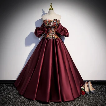 Vintage Originale Bordeaux Brodé Robe De Ceremonie 2022 Satin De L Épaule Gonflée Manches Courtes Dos Nu Longue Robe De Bal