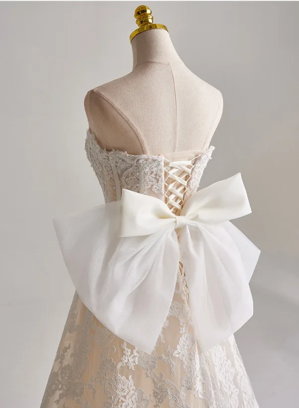 Vintage / Retro White Pearl Lace Flower Wedding Dresses 2025 A-Line / Princess Strapless Sleeveless Backless Bow Floor-Length / Long