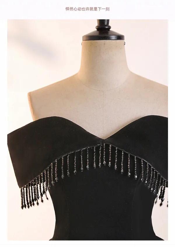 Demure Black Beading Tassel Prom Dresses 2025 Ball Gown Off-The-Shoulder Sleeveless Backless Floor-Length / Long Prom Formal Dresses
