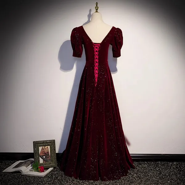 Vintage / Retro Burgundy Sequins Velvet Prom Dresses 2023 A-Line / Princess Square Neckline Short Sleeve Backless Floor-Length / Long Formal Dresses