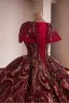 Volumineux Dégradé De Couleur Bordeaux Perlage En Dentelle Fleur Paillettes Robe De Bal 2026 Robe Boule V-Cou Manches Courtes Tribunal Train Robe De Ceremonie