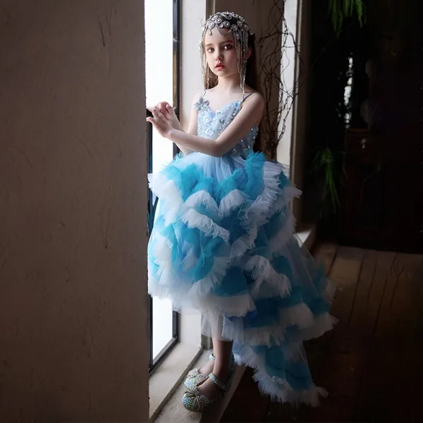 Charmant Himmelblau Perlenstickerei Pailletten Geburtstag Fallende Rüsche Blumenmädchenkleider Ballkleid 2025 Spaghettiträger Ärmellos Rückenfreies Asymmetrisch