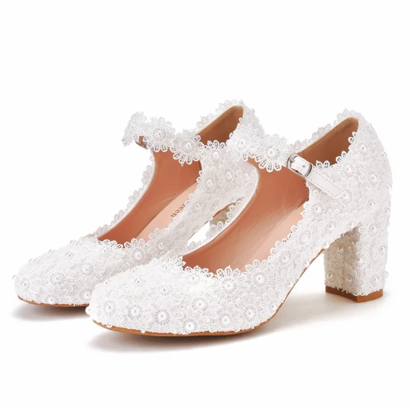 Elegant White Lace Flower Wedding Shoes 2022 Pearl 7 cm Thick Heels Round Toe Wedding Pumps High Heels
