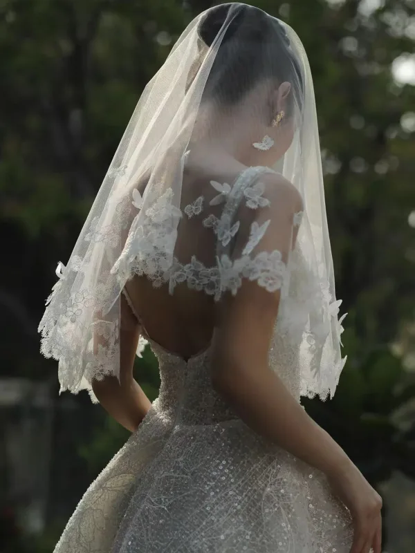 Vintage / Retro White Lace Butterfly 1 m Wedding Veils Tulle 2026