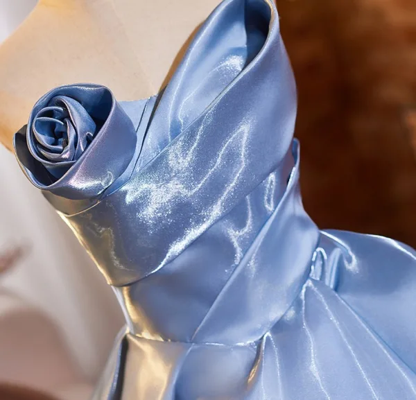 Elegant Sky Blue Prom Dresses 2024 Ball Gown Strapless Sleeveless Backless Sweep Train Prom Formal Dresses