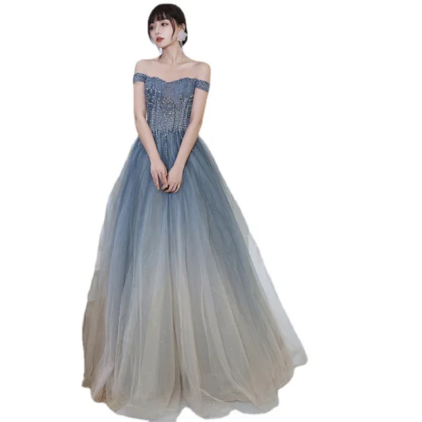 Charmant Himmelblau Farbverlauf Perlenstickerei Ballkleider 2022 A Linie Off Shoulder Strass Pailletten Ärmellos Rückenfreies Lange Ball Festliche Kleider