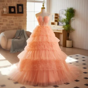 Chic Belle Orange Perlage Volants En Cascade Robe De Bal 2025 Princesse Bustier Sans Manches Dos Nu Train De Balayage Promo Robe De Ceremonie