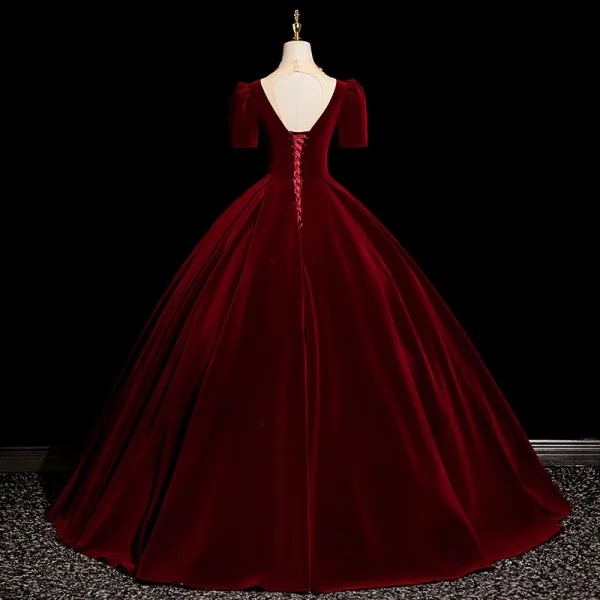 Elegant Burgundy Lace Flower Velvet Prom Dresses 2025 Ball Gown Scoop Neck Short Sleeve Backless Floor-Length / Long Prom Formal Dresses