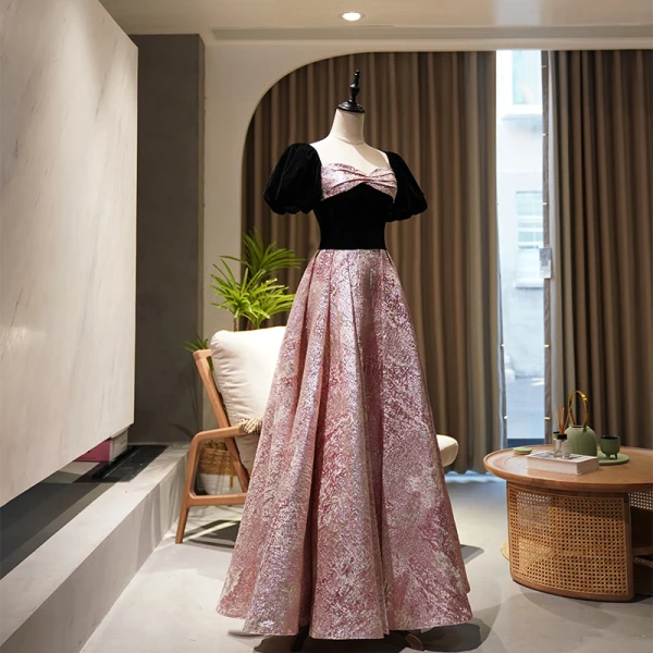 Élégant Noire Robe De Bal 2022 Princesse Encolure Carrée Gonflée Manches Courtes Dos Nu Longue Promo Robe De Ceremonie