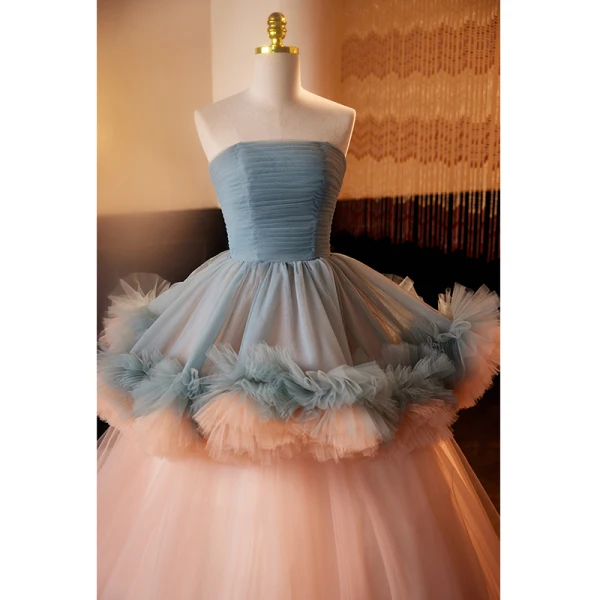 Mote Rødmende Rosa Gripende Ruffles Ballkjoler 2023 Ballkjole Strapless Uten Ermer Ryggløse Feie Tog Ball Formelle Kjoler
