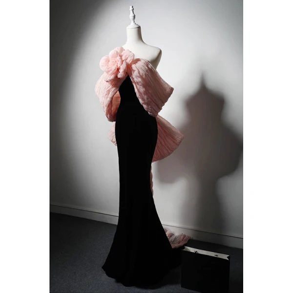 Sexy Black Flower Velvet Evening Dresses 2024 Trumpet / Mermaid Off-The-Shoulder Sleeveless Backless Bow Sweep Train Evening Party Formal Dresses