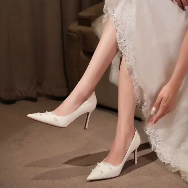 Elegant White Leather Pearl Wedding Shoes 2026 8 cm Stiletto Heels Pointed Toe Wedding Pumps High Heels