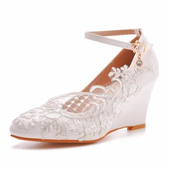 Classic White Lace Flower Sequins Wedding Shoes 2023 Ankle Strap 8 Cm Wedges Pointed Toe Wedding High Heels
