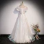 Fashion White Beading Pearl Sequins Prom Dresses 2023 A-Line / Princess V-Neck Puffy Short Sleeve Bow Backless Floor-Length / Long Prom Formal Dresses