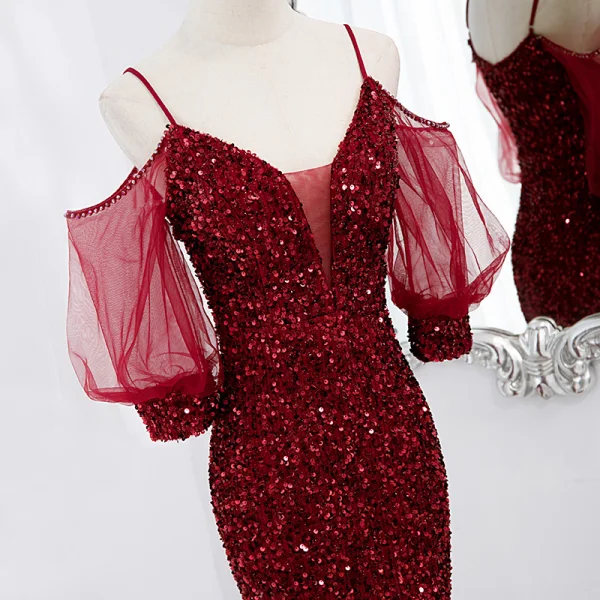 Scintillantes Bordeaux Paillettes Robe De Soirée 2022 Trompette / Sirène Bretelles Spaghetti Manches Courtes Dos Nu Longue Robe De Ceremonie