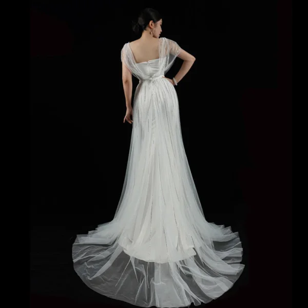 Haut de Gamme Charmant Noire Faux Diamant Robe De Soirée 2023 Princesse Encolure Carrée Manches Courtes Dos Nu Soirée Train De Balayage Robe De Ceremonie