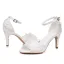 Schlicht Elegante Weiß Satin Spitze Blumen Brautschuhe 2026 Knöchelriemen 8 cm Stilettos Peeptoes Hochzeit Sandaletten Hochhackige