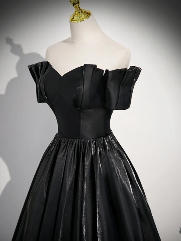 Chic / Belle Noire Satin Robe De Bal 2023 Princesse De l'épaule Manches Courtes Dos Nu Longue Promo Robe De Ceremonie