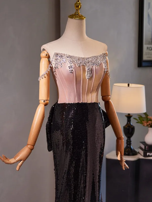 Charmant Rosa Perlenstickerei Strass Pailletten Abendkleider 2024 Meerjungfrau Bandeau Ärmellos Rückenfreies Sweep / Pinsel Zug Ball Festliche Kleider