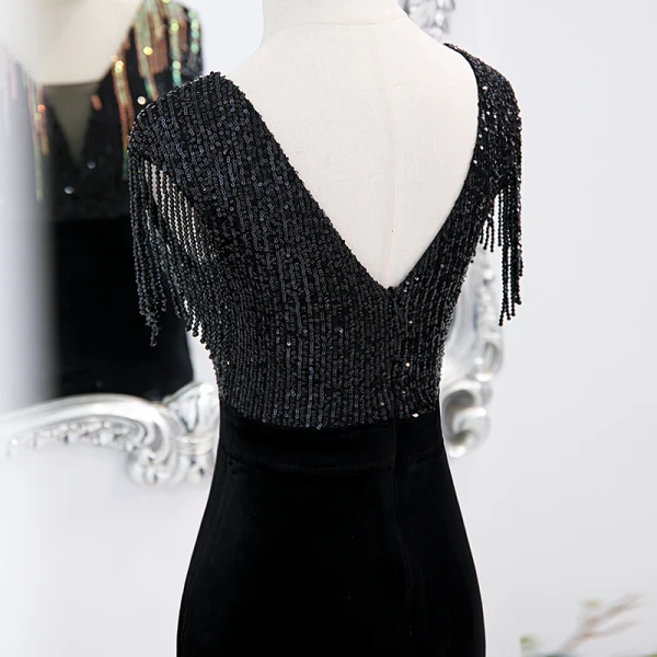 Sexy Noire Paillettes Robe De Soirée 2022 Trompette / Sirène V-Cou Sans Manches Perlage Gland Dos Nu Fendue devant Longue Robe De Ceremonie
