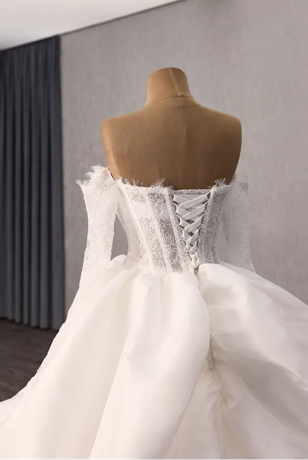 High-end White Handmade Beading Lace Flower Satin Wedding Dresses 2025 Ball Gown Off-The-Shoulder Long Sleeve Backless Chapel Train