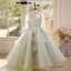 Élégant Vert Cendré Perlage Appliques Anniversaire Robe Ceremonie Fille 2026 Robe Boule Encolure Dégagée Manches Longues Dos Nu Longue Tulle