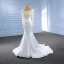 High End Ivory / Creme Perlenstickerei Perle Quaste Brautkleider / Hochzeitskleider 2023 Meerjungfrau Rundhalsausschnitt Lange Ärmel Sweep / Pinsel Zug Hochzeit
