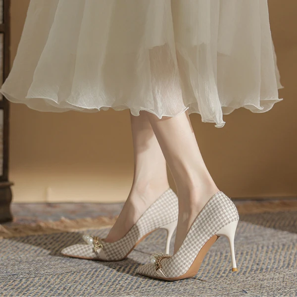 Fashion Black Evening Party Pearl Pumps 2023 9 cm Stiletto Heels Pointed Toe Pumps High Heels