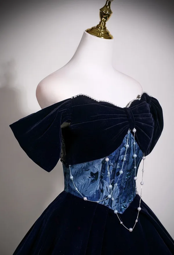 Vintage / Retro Navy Blue Velvet Prom Dresses 2025 Ball Gown Off-The-Shoulder Short Sleeve Backless Floor-Length / Long Prom Formal Dresses