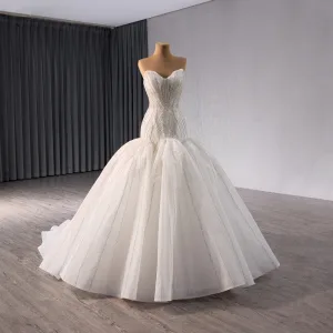 High End Hvit Håndlaget Beading Paljetter Trompet Havfrue Brudekjoler 2024 Strapless Uten Ermer Ryggløse Domstol Tog Bryllup