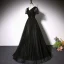 Élégant Noire Perlage Robe De Bal 2022 Princesse V-Cou Manches Courtes Dos Nu Longue Robe De Ceremonie