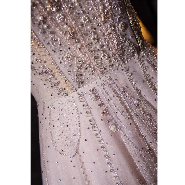 Luxe Haut de Gamme Rougissant Rose Fait main Perlage Perle Faux Diamant Robe De Bal 2023 Princesse Encolure Carrée Gonflée Manches Courtes Dos Nu Train De Balayage Promo Robe De Ceremonie