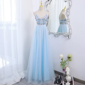 Chic Belle Bleu Ciel Perlage Faux Diamant Robe De Bal 2024 Princesse Bretelles Spaghetti Sans Manches Dos Nu Longue Promo Robe De Ceremonie