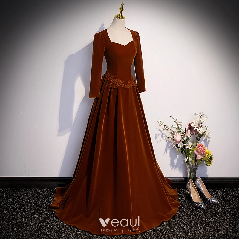 Vintage Retro Brown Velour Suede Fall Winter Prom Dresses 2023 A Line Princess Square Neckline Long Sleeve Backless Bow Sweep Train Prom Formal Dresses Vintage Retro Brown Velour Suede Fall Winter Prom Dresses 2023 A Line Princess Square Neckline Long Sleeve Backless Bow Sweep Train Prom Formal Dresses