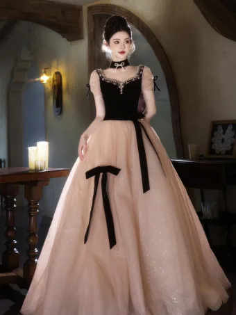 Chic Beautiful Black Rhinestone Bow Prom Dresses 2025 Ball Gown Square Neckline Short Sleeve Backless Floor Length Long Tulle Formal Dresses