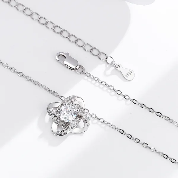 Modest / Simple Silver Rhinestone Sterling Silver Necklaces Accessories 2023