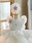 Bling Bling Blanche Paillettes Volants en Cascade Courte Robe Ceremonie Fille 2024 Robe Boule Encolure Dégagée Sans Manches Dos Nu Anniversaire