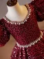 Scintillantes Bordeaux Perlage Perle Faux Diamant Paillettes Anniversaire Robe Ceremonie Fille 2024 Robe Boule Encolure Dégagée Manches Courtes Dos Nu Longue
