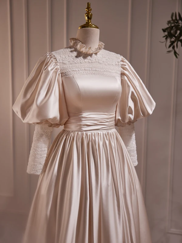 Audrey Hepburn Style Vintage / Retro Champagne Satin Prom Dresses 2023 A-Line / Princess High Neck Puffy Short Sleeve Backless Floor-Length / Long Formal Dresses