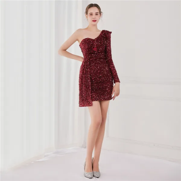 Sexy Weiß Pailletten Partykleider 2022 One-Shoulder Lange Ärmel Rückenfreies Lange Cocktail Abend Festliche Kleider