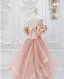 Élégant Rougissant Rose Volants en Cascade Satin Robe De Bal 2024 Princesse Volants De l'épaule Manches Courtes Dos Nu Train De Balayage Robe De Ceremonie