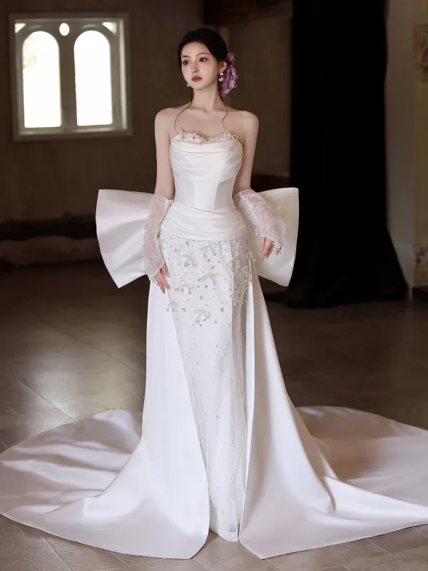 Elegant White Pearl Rhinestone Satin Wedding Dresses 2025 Trumpet / Mermaid Strapless Sleeveless Backless Bow Court Train