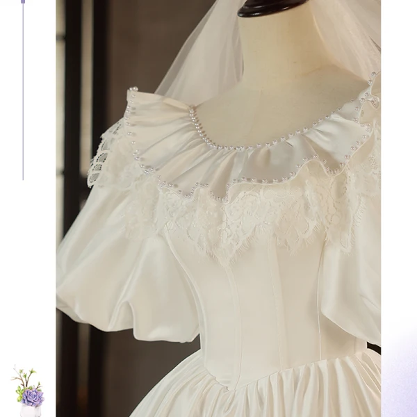 Vintage / Retro Elegant Ivory Satin Wedding Dresses 2023 Ball Gown Pearl Scoop Neck Puffy Short Sleeve Backless Floor-Length / Long Wedding