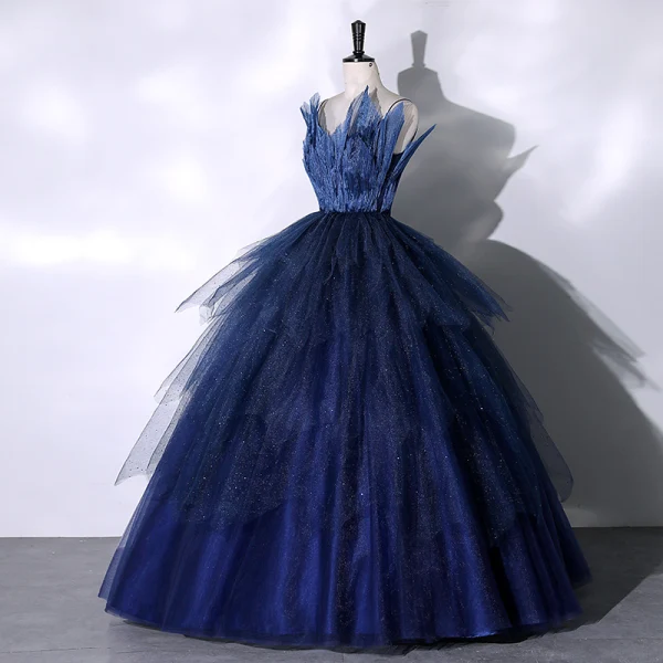 Charmant Marineblau Glanz Fallende Rüsche Ballkleider 2023 Ballkleid Spaghettiträger Ärmellos Rückenfreies Lange Ball Festliche Kleider