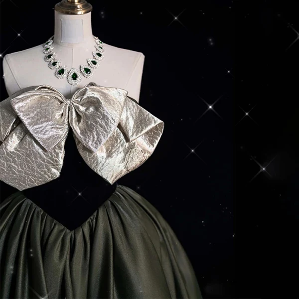 Elegant Army Green Bow Satin Prom Dresses 2024 Ball Gown Strapless Sleeveless Backless Floor-Length / Long Prom Formal Dresses