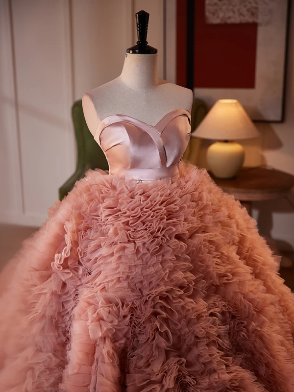 Charmant Rougissant Rose Volants Robe De Bal 2024 Robe Boule Bustier Sans Manches Dos Nu Tribunal Train Promo Robe De Ceremonie